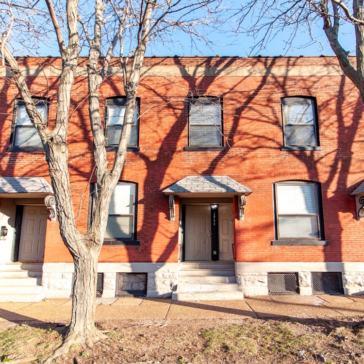 2002 Missouri Sold Photo